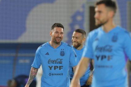 Leo Messi spegne gli allarmi, sarà titolare contro l’Arabia Saudita
