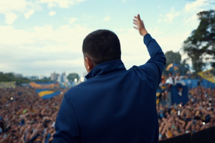 Riquelme portato in trionfo: il ‘Mundo Boca’ ha già votato