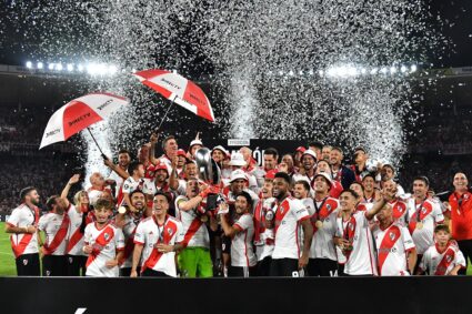 Remuntada agónica River, la SuperCopa argentina è tua!